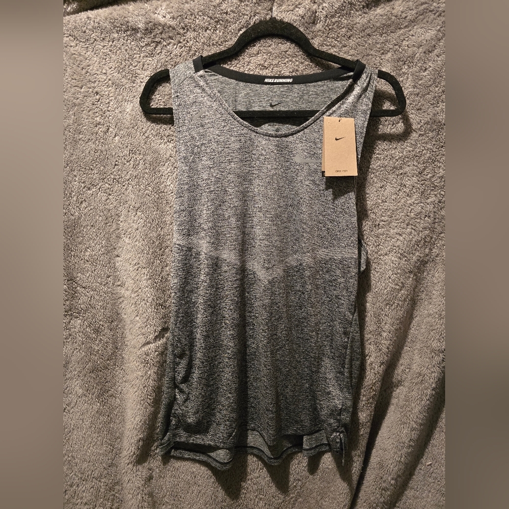 Nike Dri-FIT Men's Running Tank Top in Heather Gray (Medium)